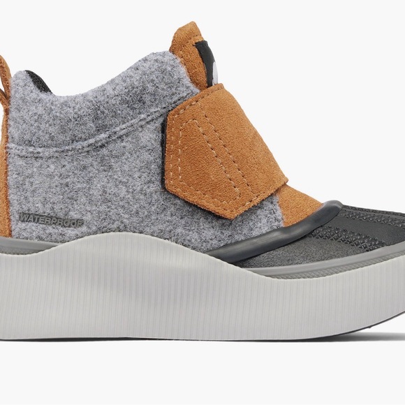 Sorel Women's Gray and Tan Boots - Picture 2 of 8